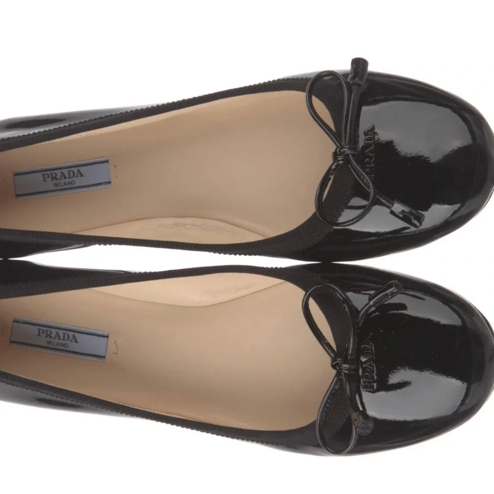 Prada Leather Ballet Flats🔥$375 NO VISIBLE SIGNS of damage,They are EVERYTHING! - Picture 7 of 16